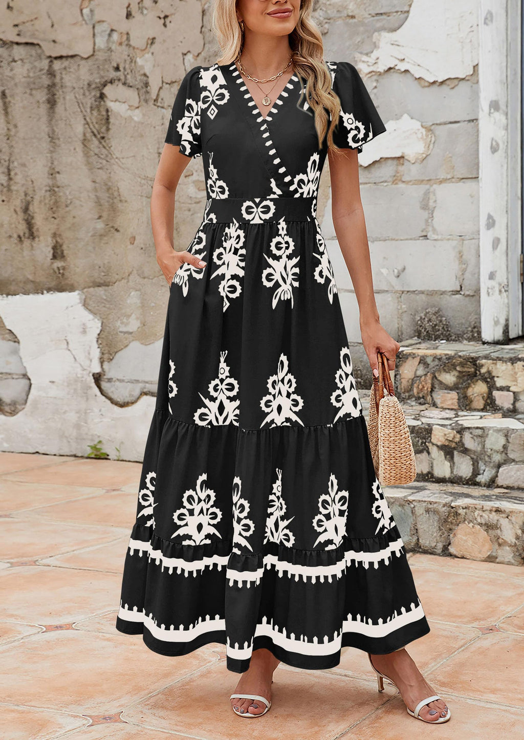PRETTYGARDEN Womens Casual V Neck Boho Maxi Dress Flowy Aline Bell Sleeve Tiered Floral Dresses with Pocket