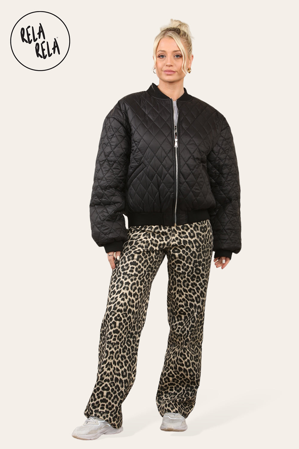 Cropped Quilted Oversize Bomber Jacket Winter Jacket in Black