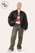 Cropped Quilted Oversize Bomber Jacket Winter Jacket in Black