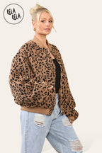 Cropped Quilted Oversize Bomber Jacket Winter Jacket in Leopard Print