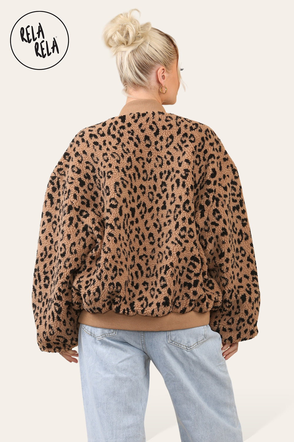 Cropped Quilted Oversize Bomber Jacket Winter Jacket in Leopard Print
