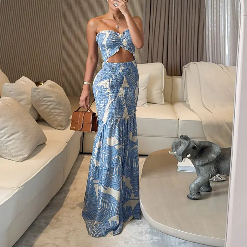 ChicMe Women's Tropical Floral Print Smocked Maxi Dress Ruched Bandeau Cutout Summer Vacation Dress Elegant Shirred Ruffle Hem Mermaid Beach Dress/Seaside Vacation Sleeveless Skirt